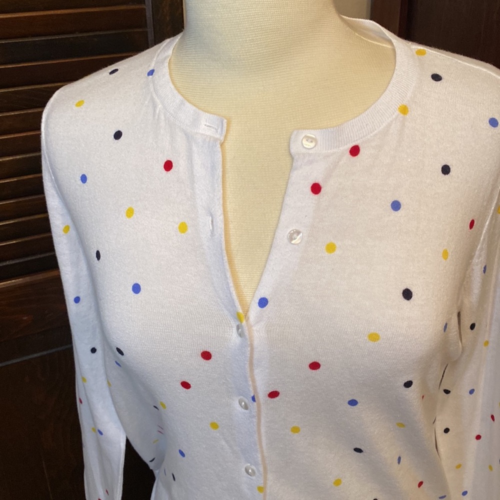 Loft all cotton cardigan white with polka dots. Size Medium Buttons up - Picture 2 of 5